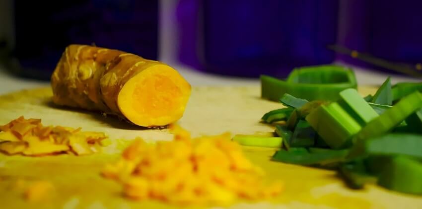 curcuma longa chopped on the table